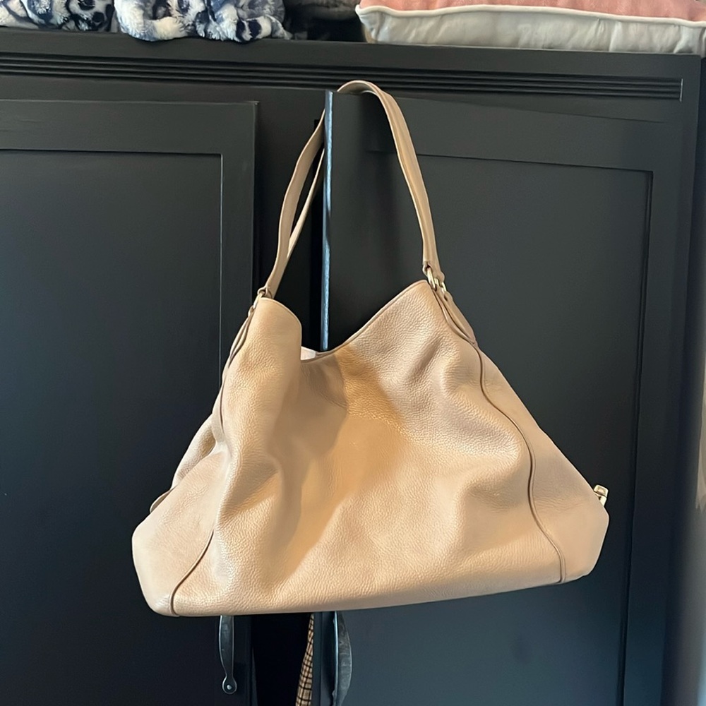 Coach Outlet Camel Purse 👜 Mint Condition